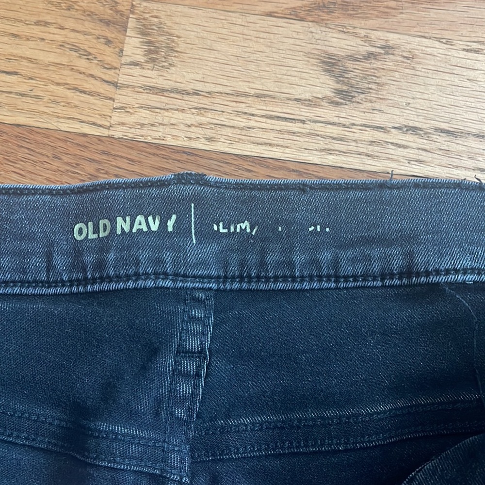 Old navy black faded jeans - Picture 7 of 9